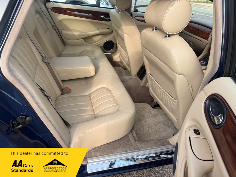 Jaguar Xj Xj8 | Staverton - Image 16