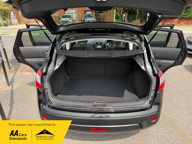 Nissan Qashqai Dci N-Tec Plus - Image 17