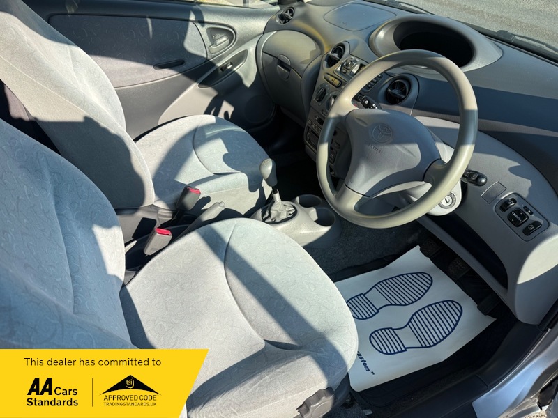 Toyota Yaris | Staverton Cars - Image 10