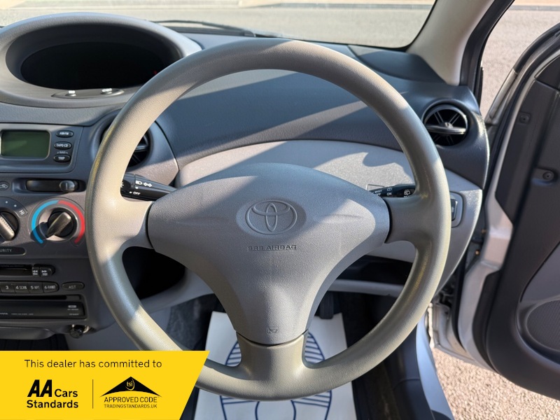 Toyota Yaris | Staverton Cars - Image 12