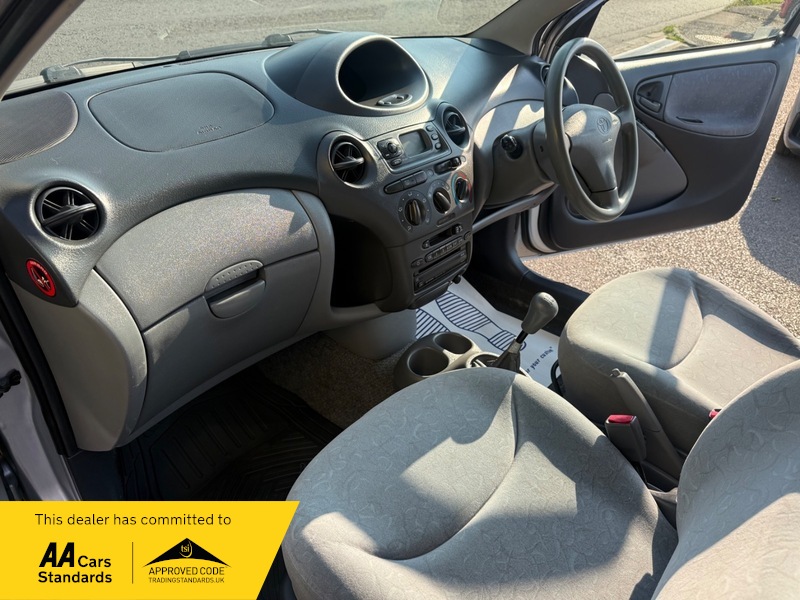 Toyota Yaris | Staverton Cars - Image 16