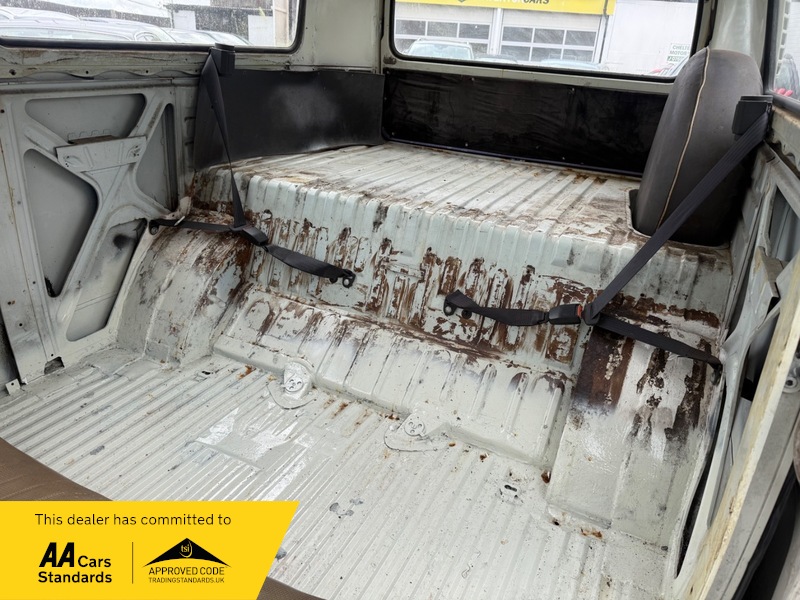 Volkswagen Campervan Bay | Staverton - Image 19