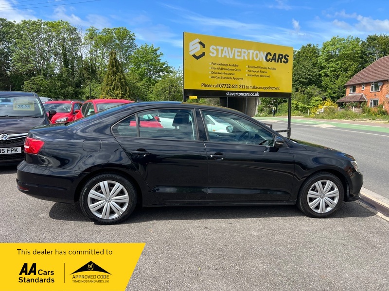 Volkswagen Jetta S Tsi Bluemotion - Image 11