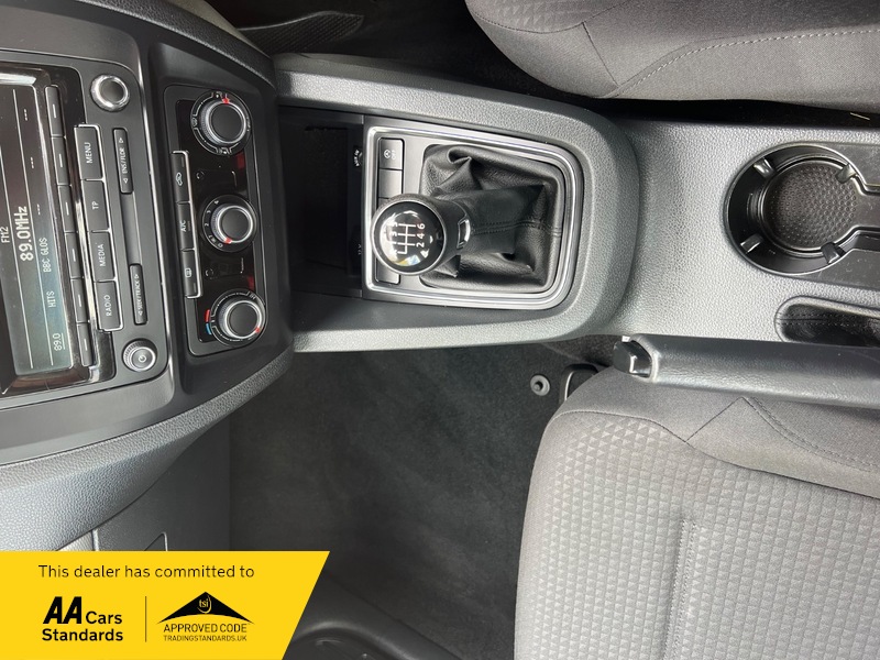 Volkswagen Jetta S Tsi Bluemotion - Image 16