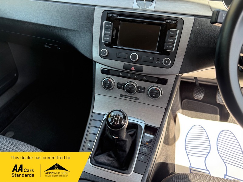 Volkswagen Passat Highline Tdi Bluemotion - Image 12