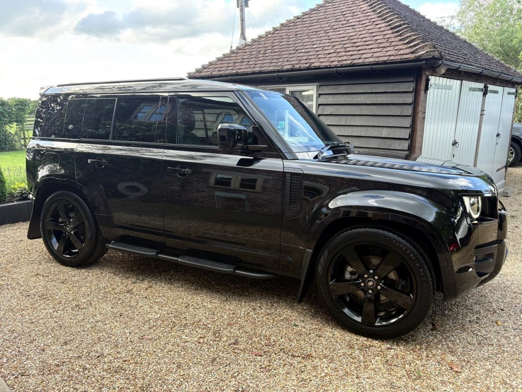Land Rover Defender 110 3.0 D250 XS Edition - Image 7