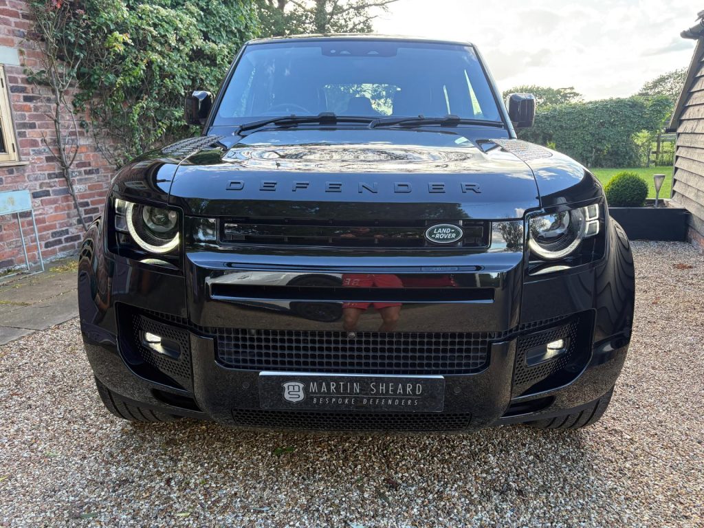 Land Rover Defender 110 3.0 D250 XS Edition - Image 14
