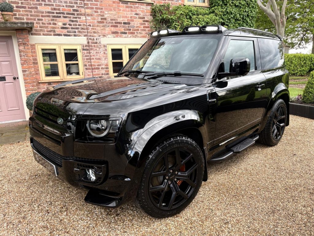 Land Rover Defender 90 3.0 D350 X Dynamic HSE