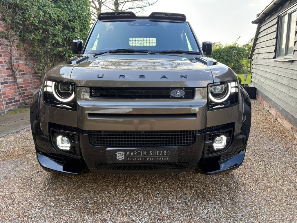 Land Rover Defender 110 D250 S Hardtop - Image 11