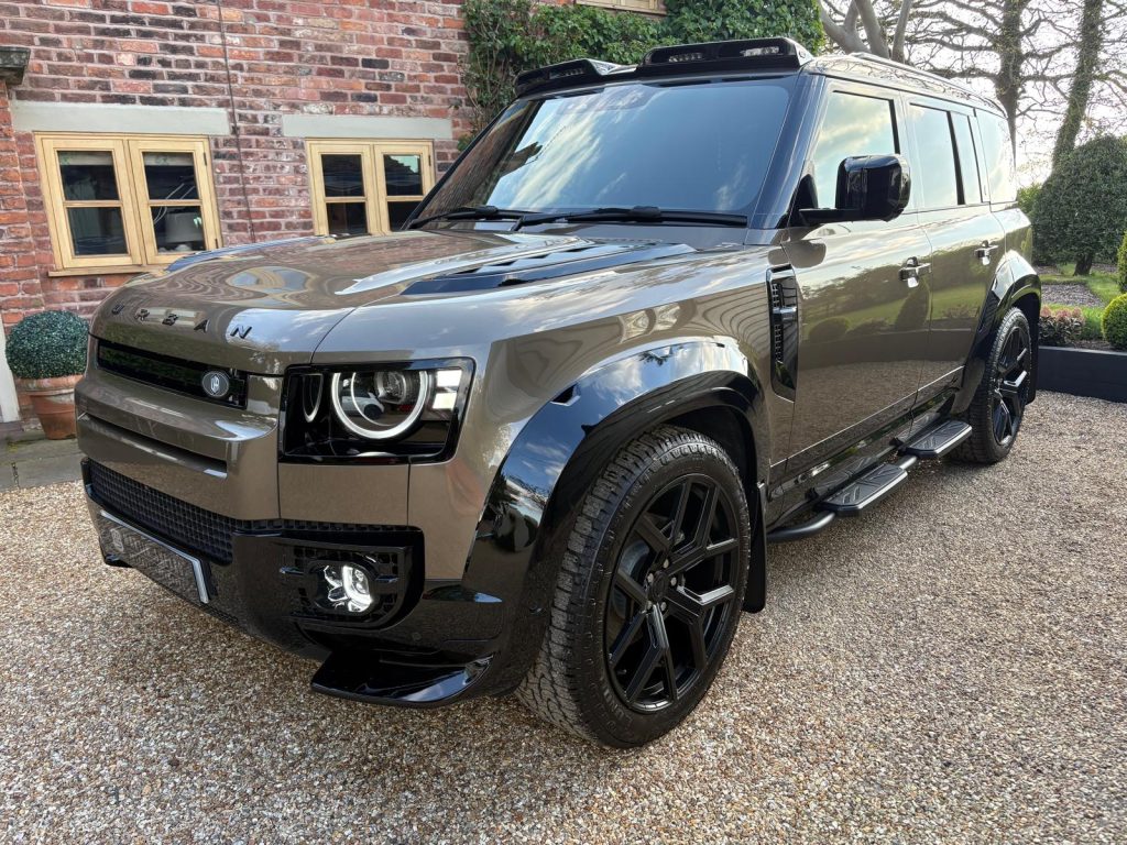 Land Rover Defender 110 D250 S Hardtop - Image 13