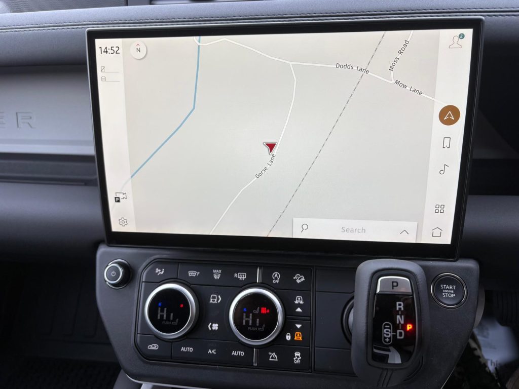 Land Rover Defender 110 D250 S Hardtop - Image 18