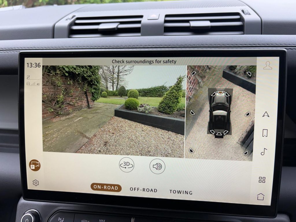 Land Rover Defender 90 X Dynamic SE Hardtop - Image 7