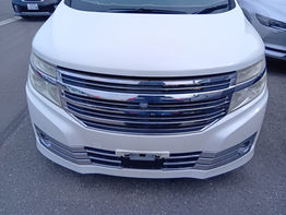 Nissan Elgrand E52 Rider Autech - Image 13
