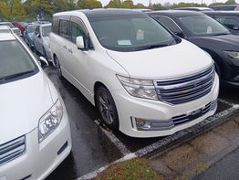 Nissan Elgrand E52 Rider Autech - Image 15