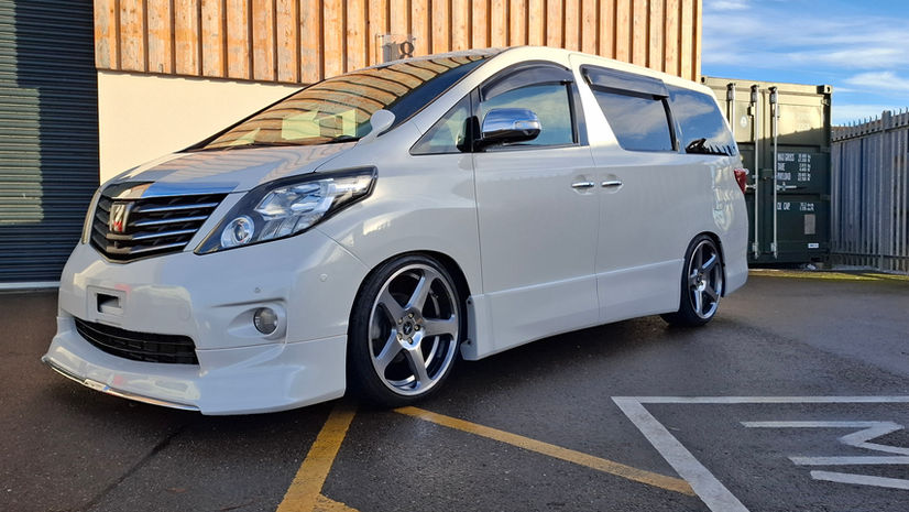 Toyota Alphard 2.4L Prime Selection - Image 6