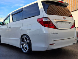 Toyota Alphard 2.4L Prime Selection - Image 11