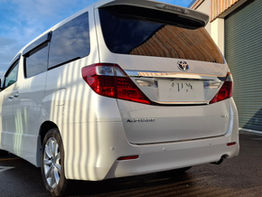 Toyota Alphard 3.5L V6 Auto - Image 11
