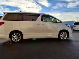 Toyota Alphard 3.5L V6 Auto - Image 14