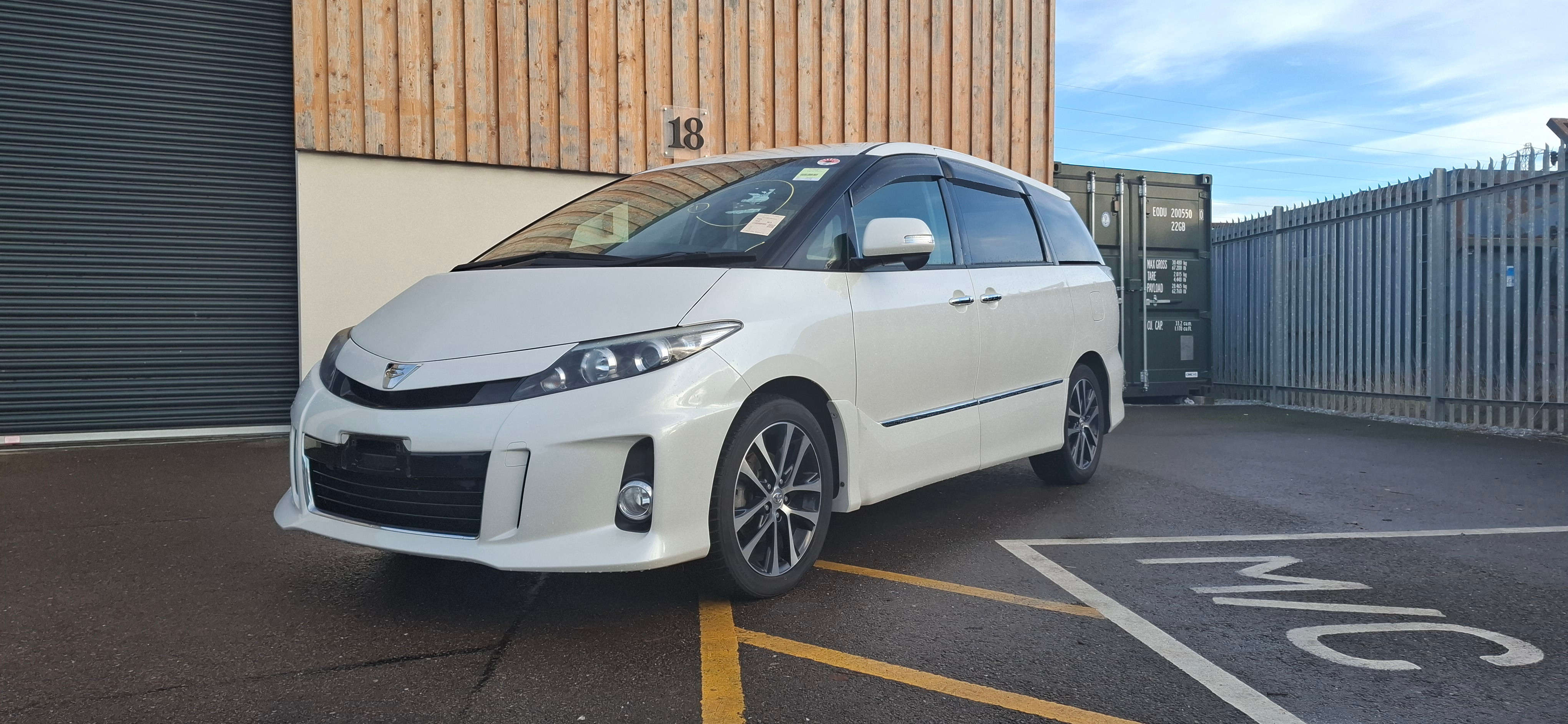 Toyota Estima 2.4L Premuim Edition
