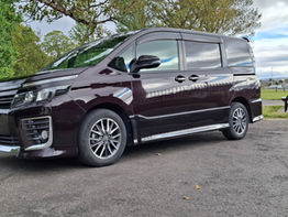 Toyota Voxy Zs 2.0L Vvti - Image 7