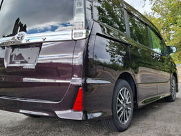 Toyota Voxy Zs 2.0L Vvti - Image 12