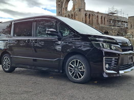 Toyota Voxy Zs 2.0L Vvti - Image 15