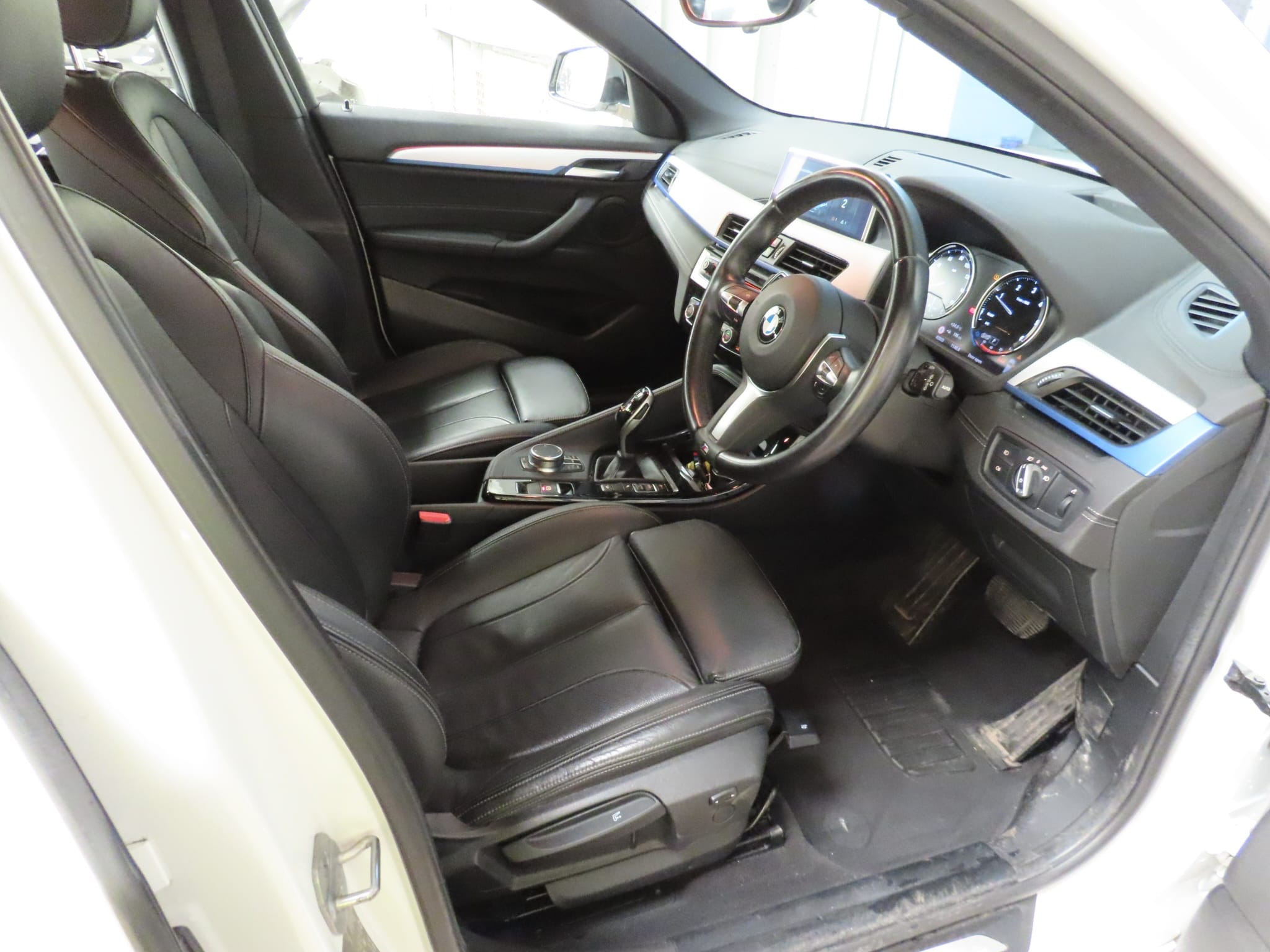 Bmw X2 Xdrive 20D M - Image 8