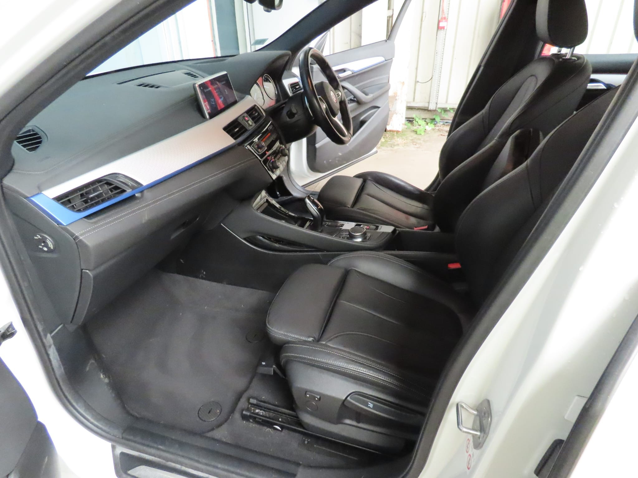 Bmw X2 Xdrive 20D M - Image 9