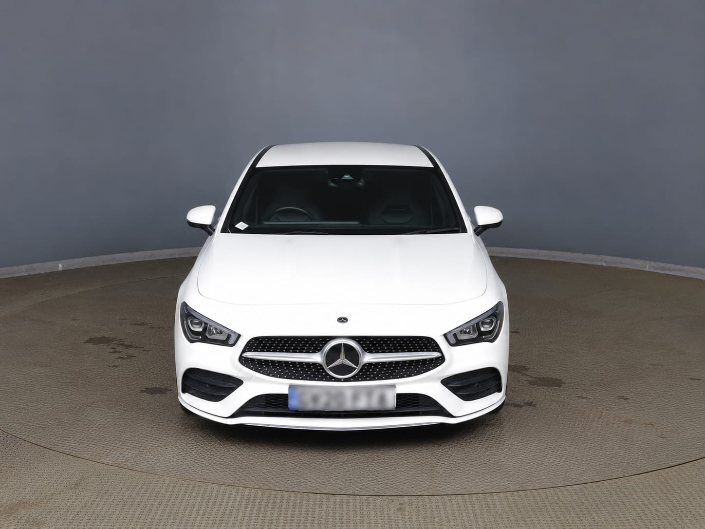 Mercedes-Benz Cla 200 Amg Line - Image 2