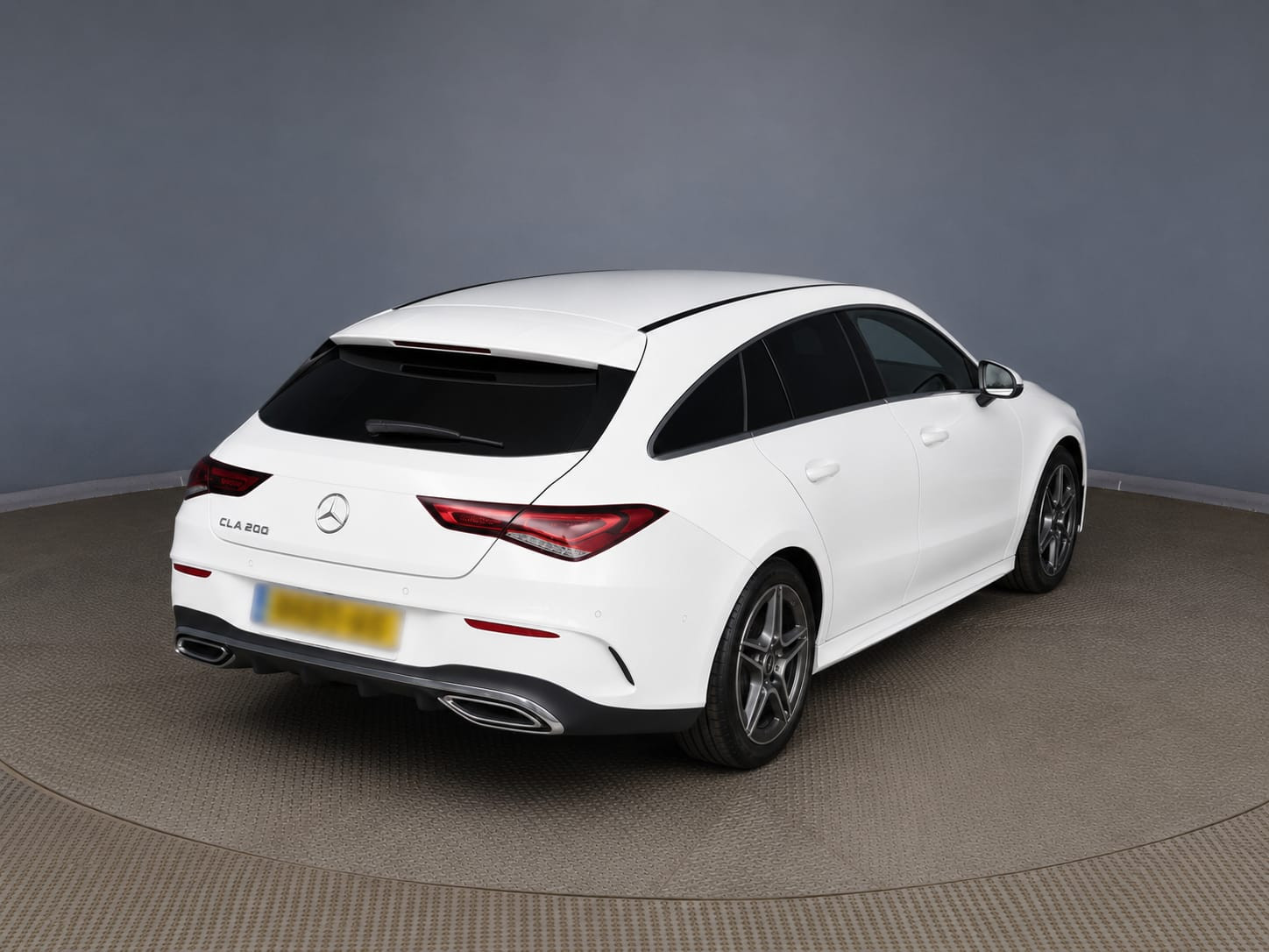 Mercedes-Benz Cla 200 Amg Line - Image 3
