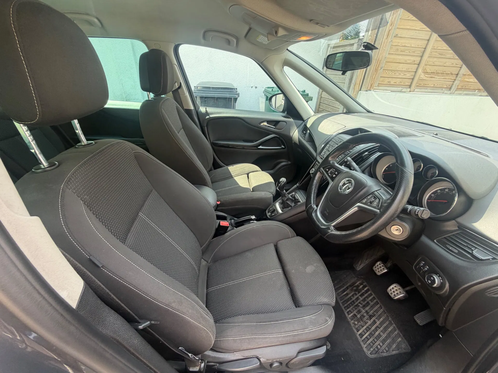 Vauxhall Zafira Tourer Sri T 7 Seater - Image 10