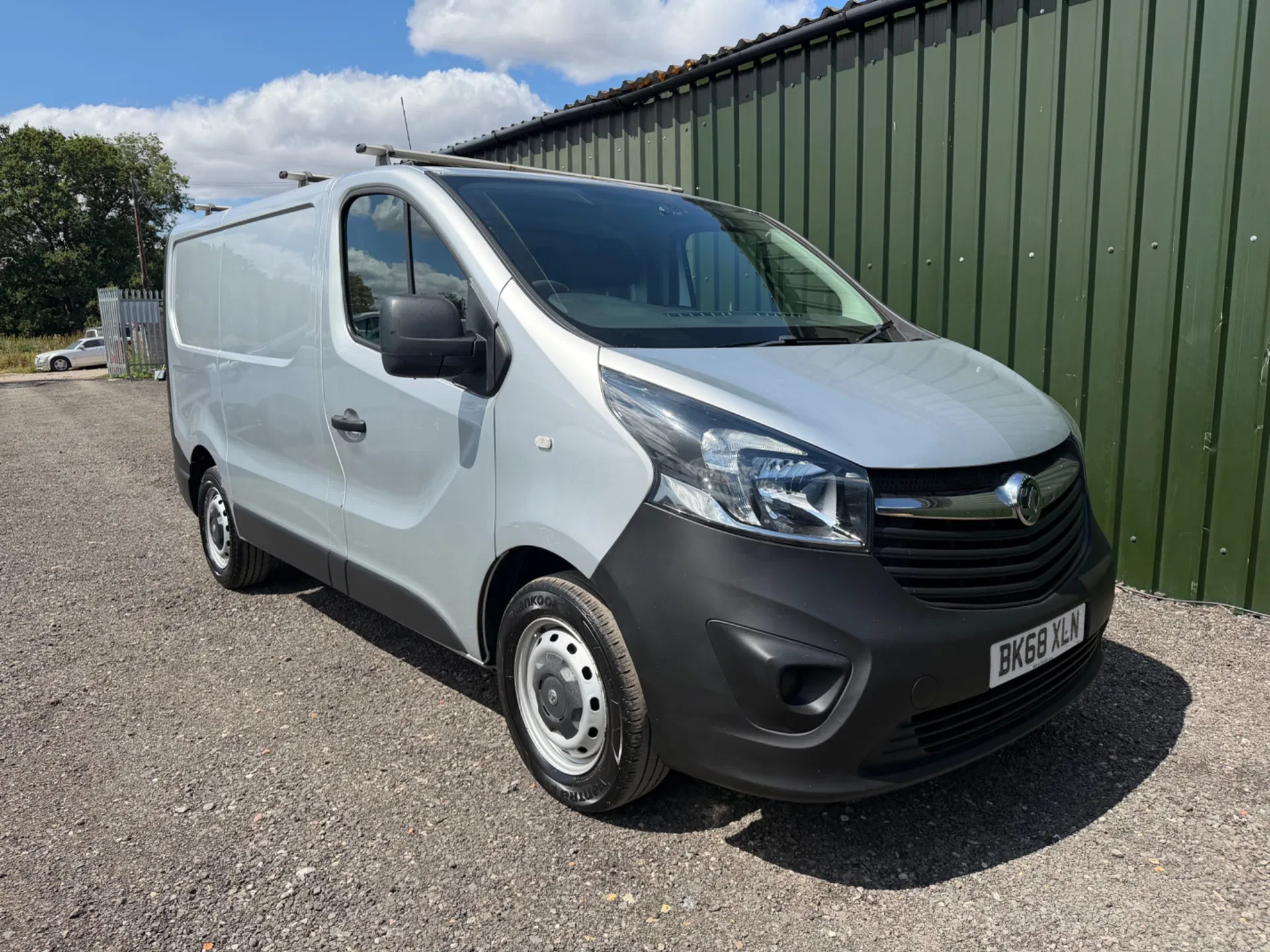 Vauxhall Vivaro Ecotec Swb - Image 2