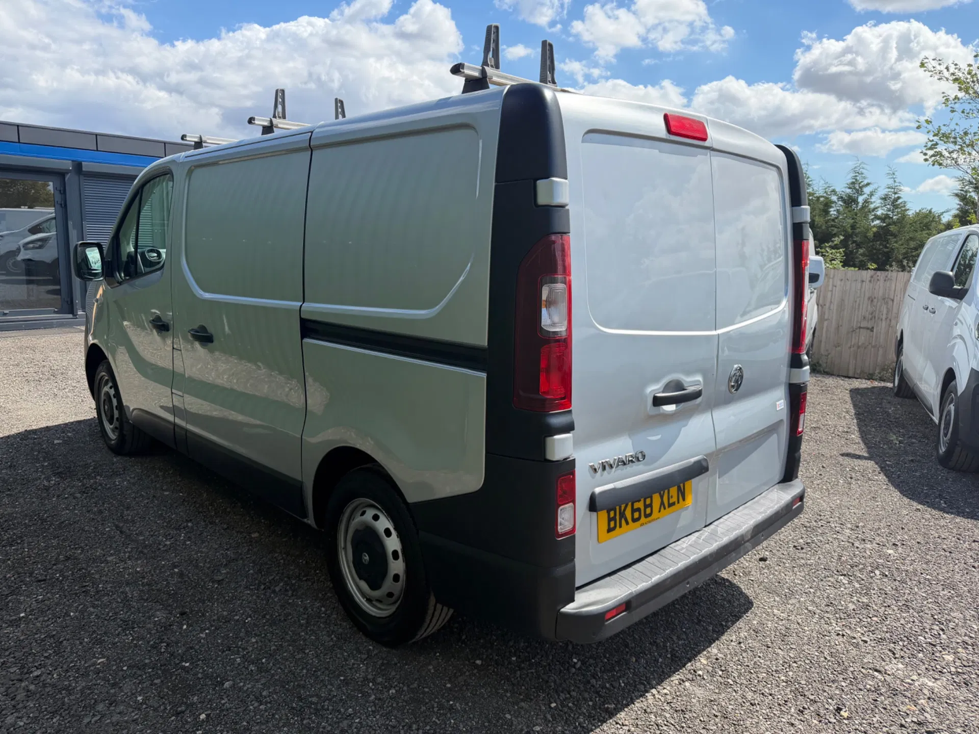 Vauxhall Vivaro Ecotec Swb - Image 4
