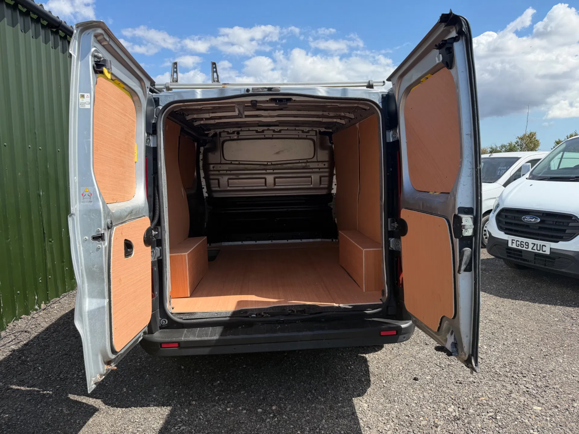 Vauxhall Vivaro Ecotec Swb - Image 9