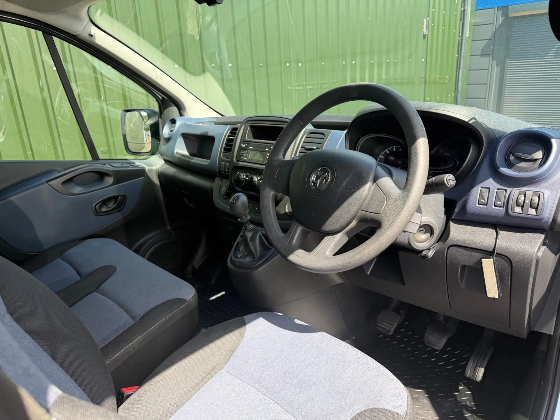 Vauxhall Vivaro Ecotec Swb - Image 10