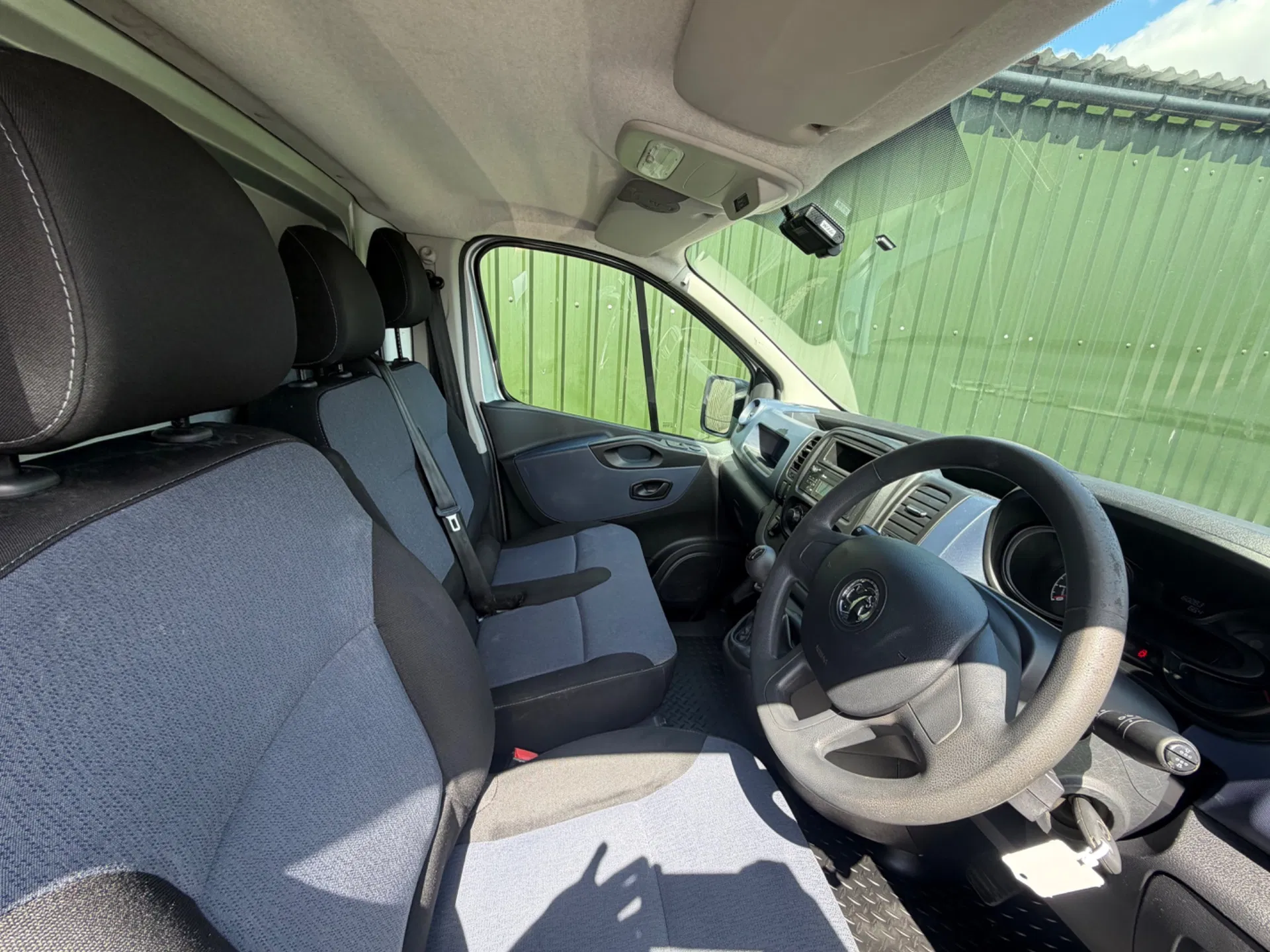 Vauxhall Vivaro Ecotec Swb - Image 15