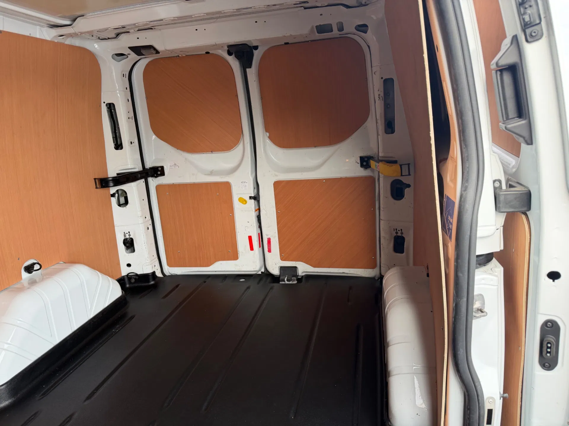 Ford Transit Custom 300Leader Eblue - Image 8