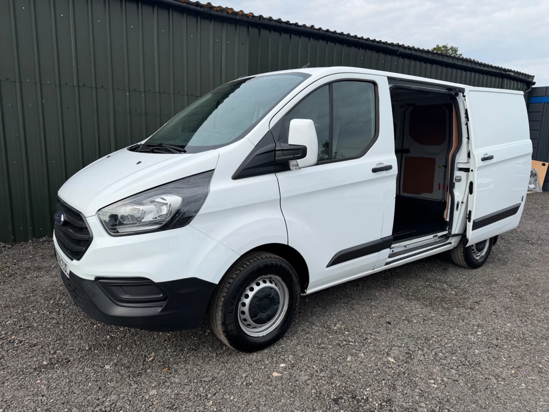 Ford Transit Custom 300Leader Eblue - Image 10
