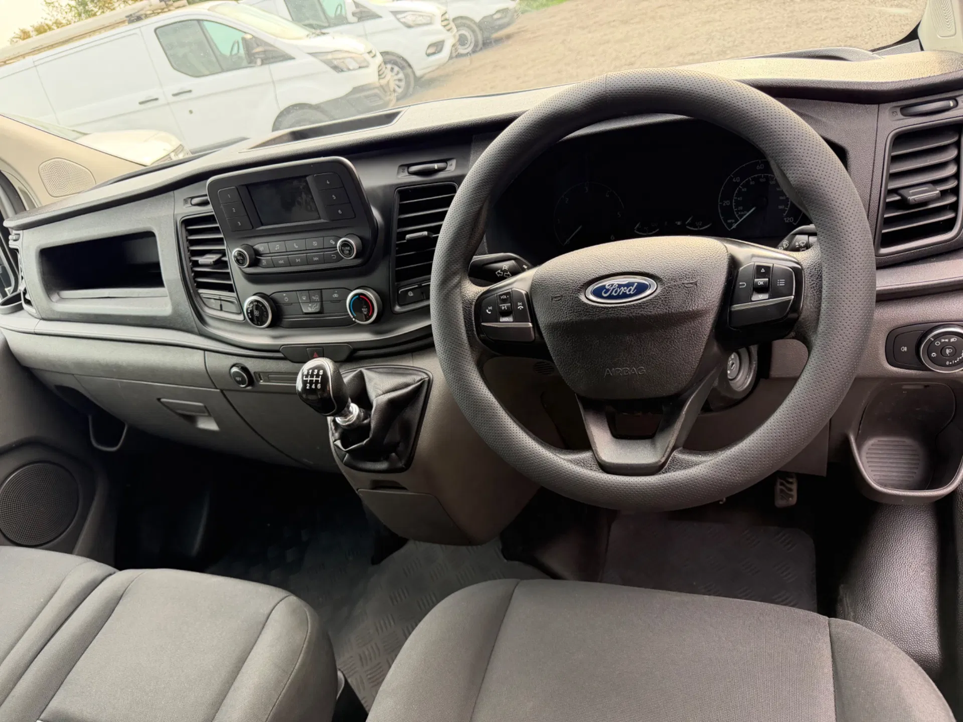 Ford Transit Custom 300Leader Eblue - Image 13