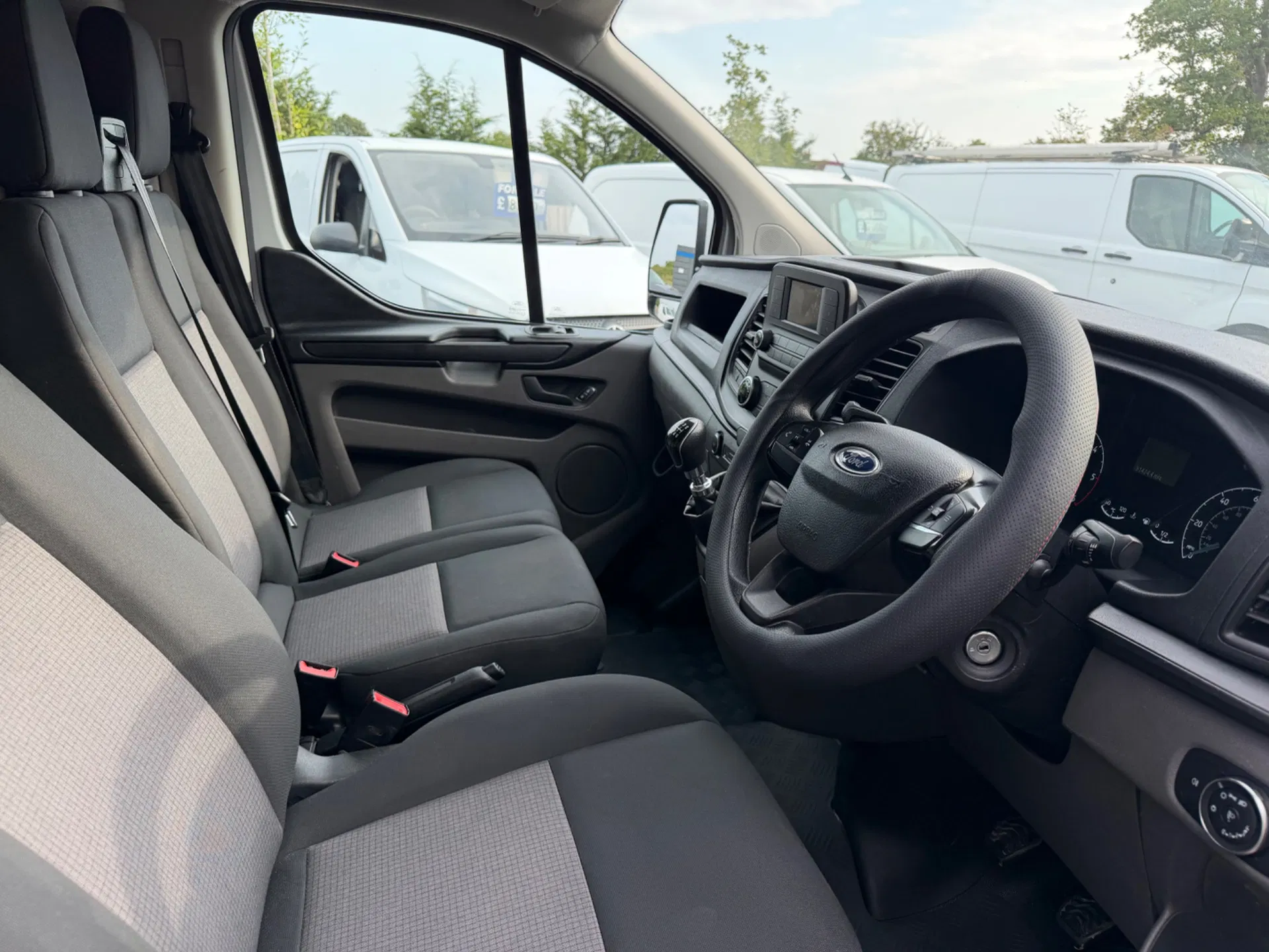 Ford Transit Custom 300Leader Eblue - Image 14