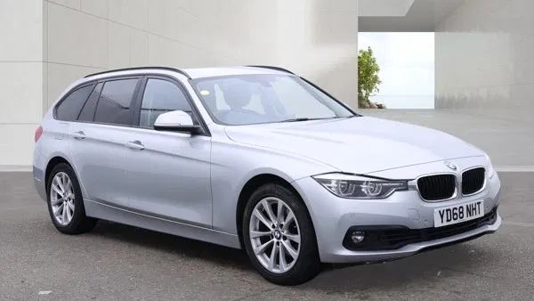Bmw 320I  X Se - Image 2
