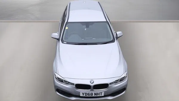 Bmw 320I  X Se - Image 3