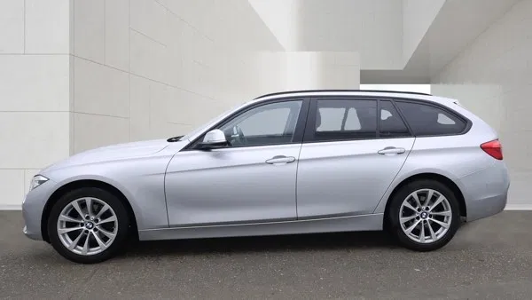 Bmw 320I  X Se - Image 4