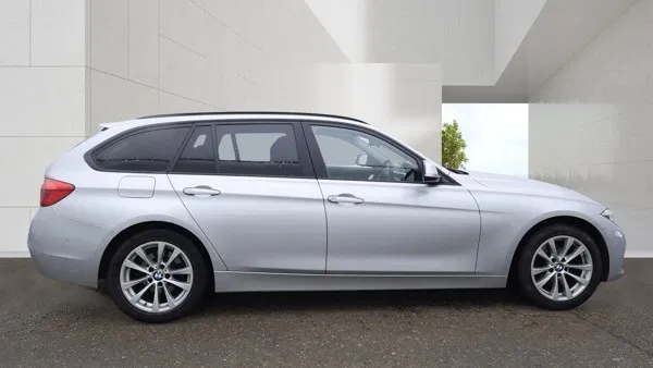 Bmw 320I  X Se - Image 5