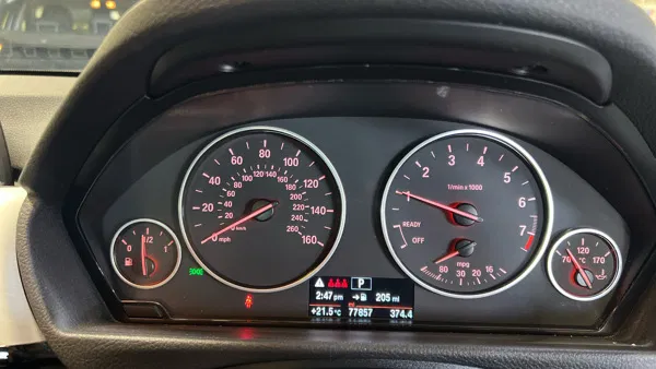 Bmw 320I  X Se - Image 8