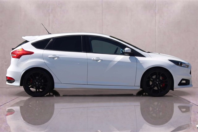 Ford Focus St-3 Tdci - Image 9