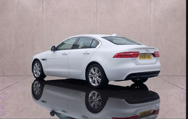 Jaguar Xe Prestige I Auto - Image 4