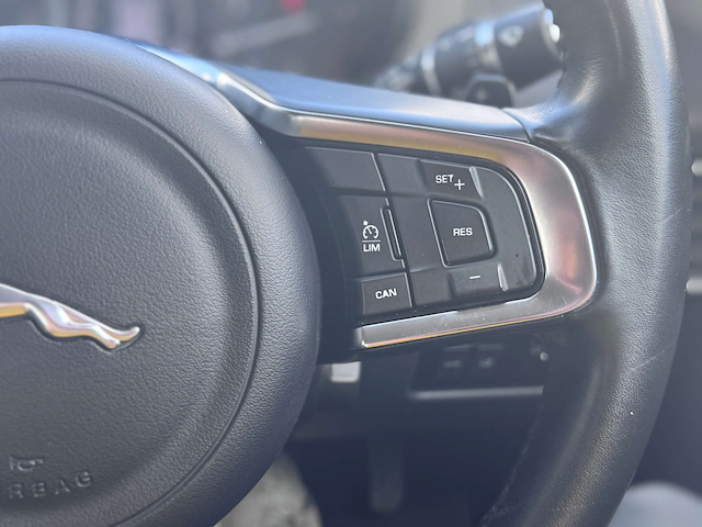 Jaguar Xe Prestige I Auto - Image 8