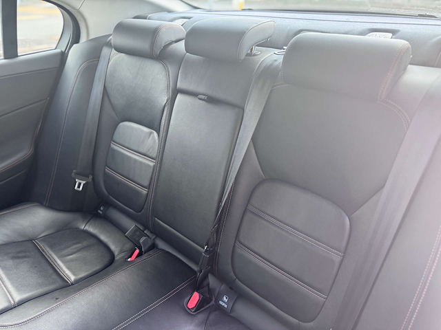 Jaguar Xe Prestige I Auto - Image 16