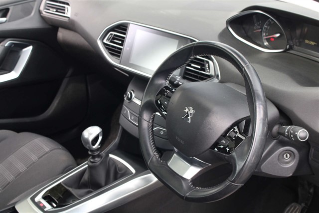 Peugeot 308 Allure S/S - Image 12